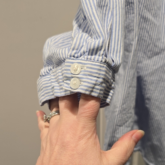 Crown & Ivy Curvy Blue Pinstripe Top - Picture 3 of 3